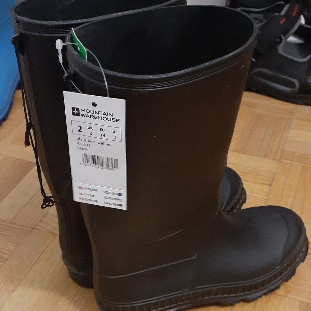 Mountain warehouse kids size 2 Rainboots